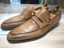 ベルルッティのアンディ パティーヌ加工 コインローファーの買取実績です。