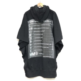 エムエム6メゾンマルジェラの黒 プリントビッグパーカーの買取実績です。
