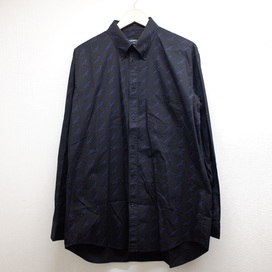 バレンシアガの485971 ロゴ総柄 長袖ボタンダウンシャツの買取実績です。