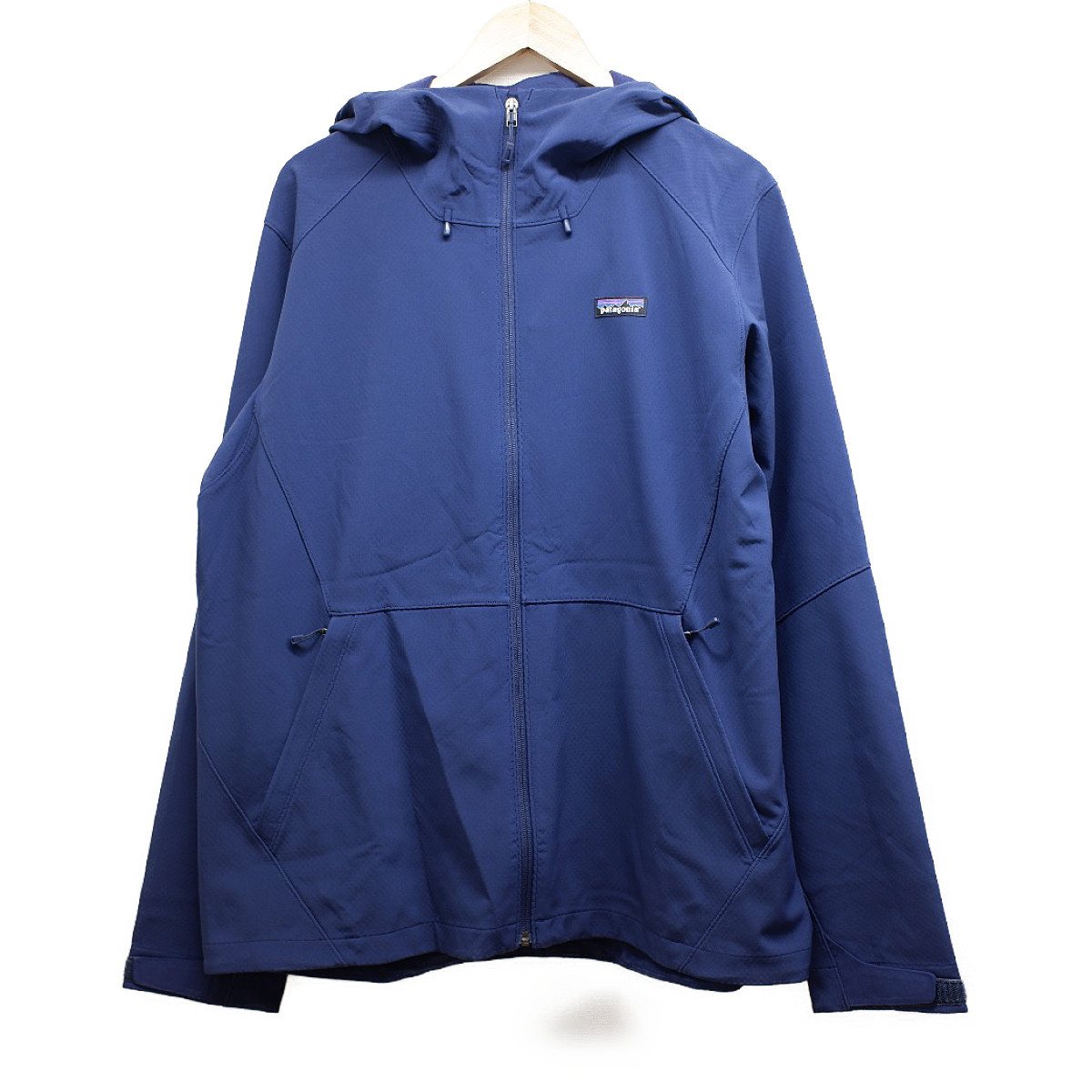 パタゴニア 宅配買取センターで、パタゴニアの18年製の83495のADZE HOODY JACKETを