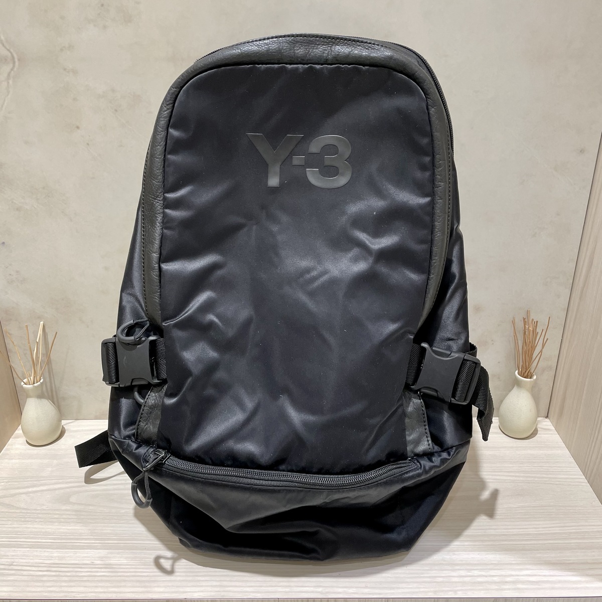 渋谷店で、Y-3のバックパック(FH9247 RACER BP)を買取りました。 買取 