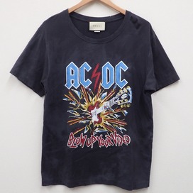 グッチのブラック 493117 X3H43 AC/DCプリント ヴィンテージ加工 Tシャツの買取実績です。