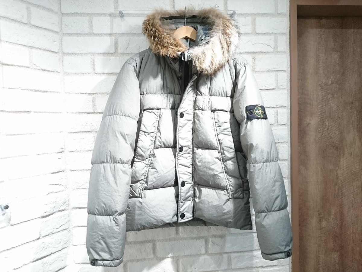 STONE ISLAND ゴーストピース ニット セーター ワッペン ベージュ