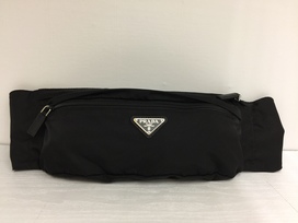 プラダの20年製 2VL132 WOX 973 ブラック ポコノ ボディバッグの買取実績です。