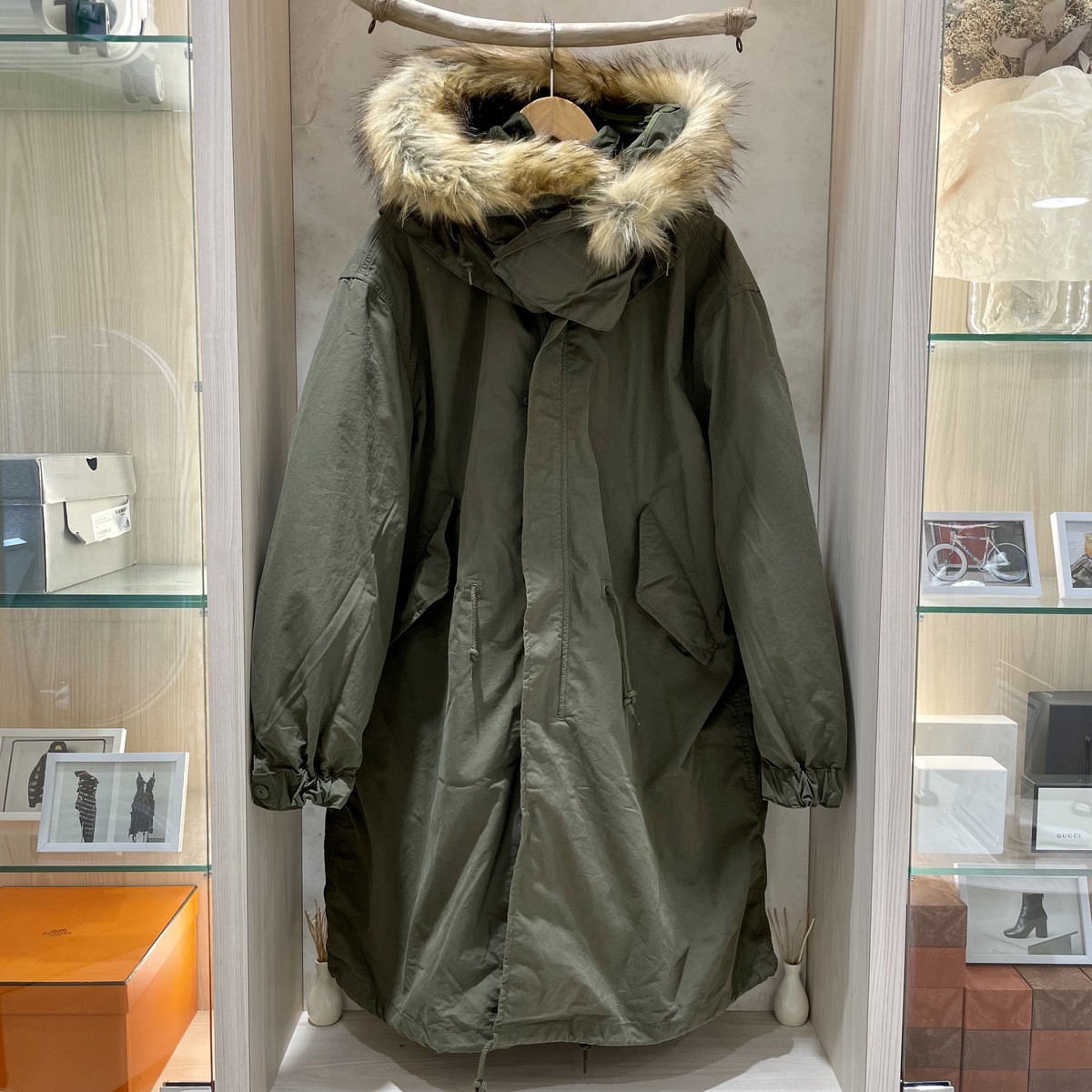 渋谷店で、アタッチメント×アヴィレックスのモッズコート(AC93-261)を