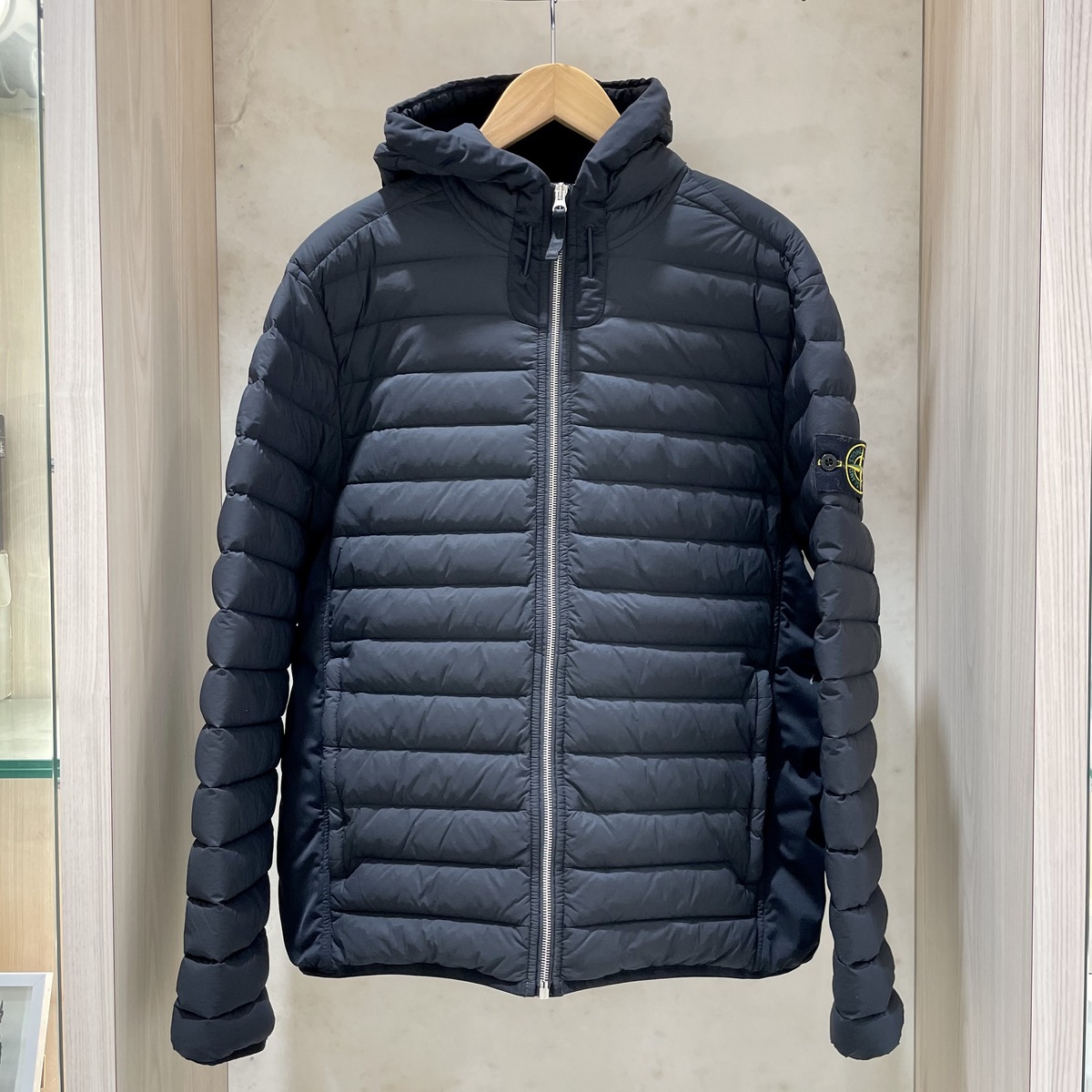 【最終値下げ】stone 　フーデットナイロンジャケット STONE ISLAND（ストーン アイランド） 中綿入りフーデッドブルゾン