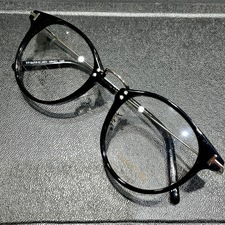 トムフォード ブラック TF5563-D ボストンシェイプ 眼鏡 買取実績です。