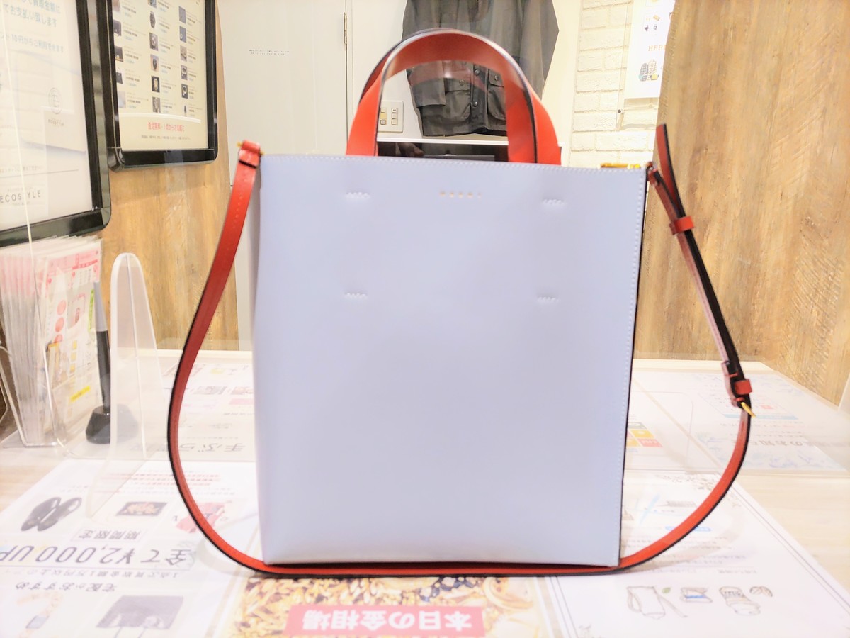 マルニを新宿で買取。SHMPV01TYN MUSEO スモール ボックスカーフ バイ 