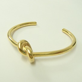 セリーヌの46P466BRA.35OR.C1 ノット エクストラシン ブレスレットの買取実績です。