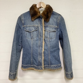 ドルチェ&ガッバーナのファー付き デニムジャケットの買取実績です。