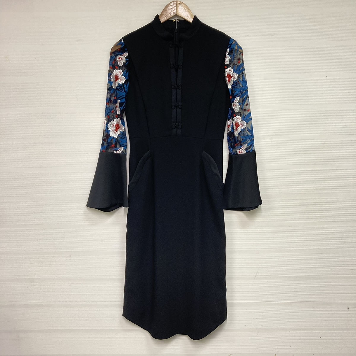 銀座本店で、マメクロゴウチのMM17AW-DR054 の17年秋冬のボタニカル 