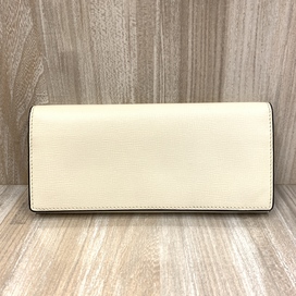 ヴァレクストラのホワイト 8カード 小銭入れ付の長財布の買取実績です。