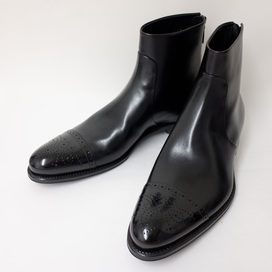 ルイヴィトンの13年製 ブラック レザー メダリオン バックジップブーツの買取実績です。