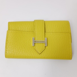 エルメスのX刻印 シェーブル ベアン 4連キーケースの買取実績です。