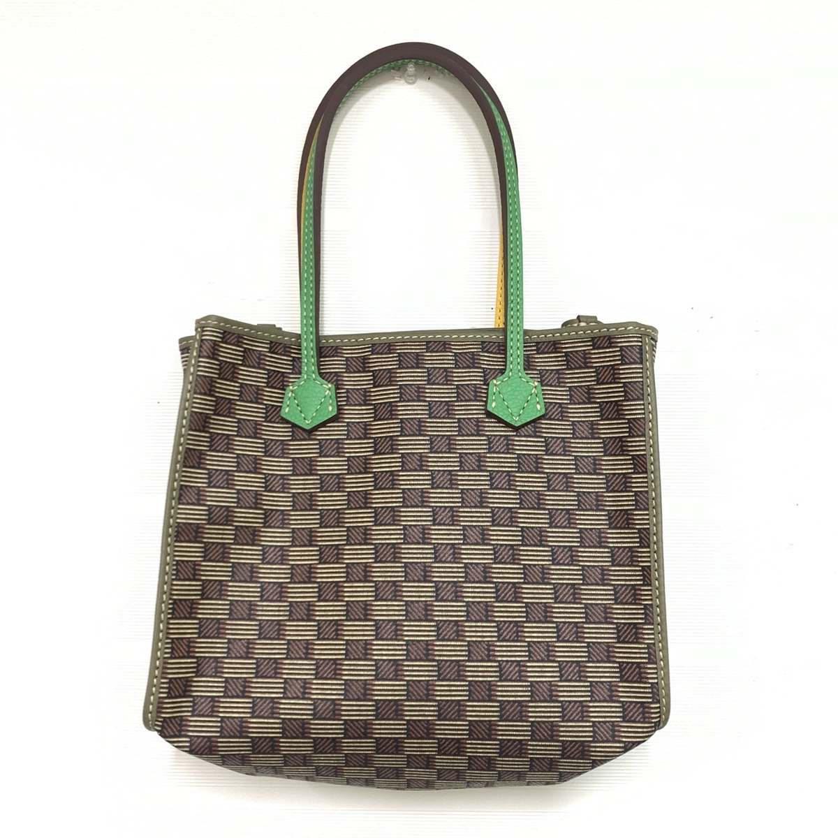 銀座本店で、モローパリのセレスタンのジャガード織りのトートバッグを