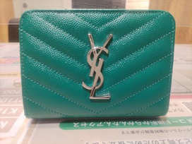 サンローランの403723 モノグラム・サンローラン コンパクト フルジップウォレットの買取実績です。