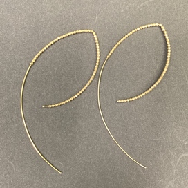 ミズキのカットビーズ バナナフープピアスの買取実績です。