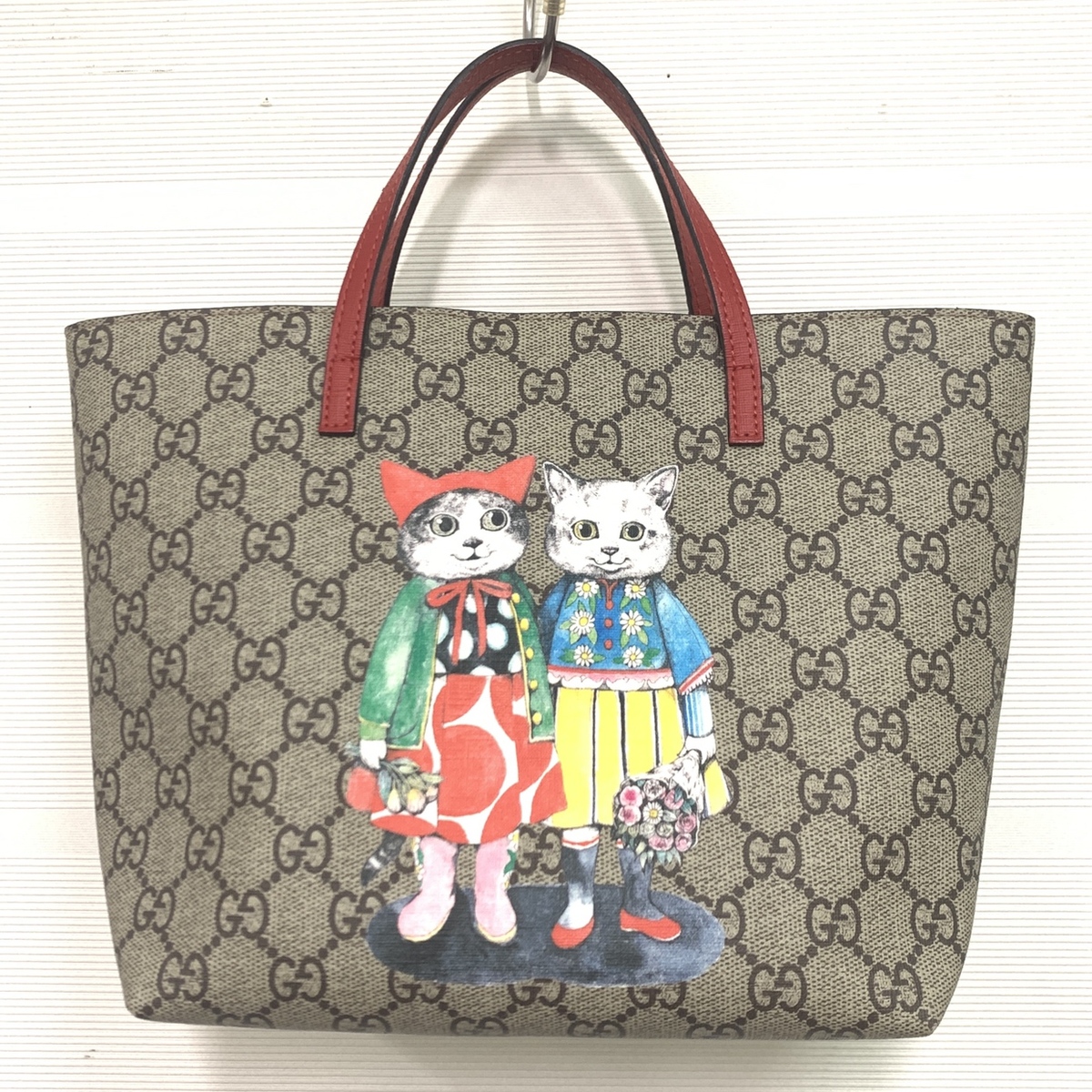 銀座本店で、グッチのヒグチユウココラボの410812のチルドレン