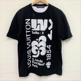 ルイヴィトンの20年製 ブラック グラフィックインターシャ Lサイズ Tシャツの買取実績です。