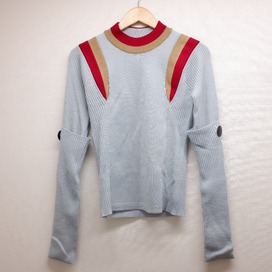 マルニのグレー ウール アームボタンデザイン ハイネック 長袖ニットの買取実績です。