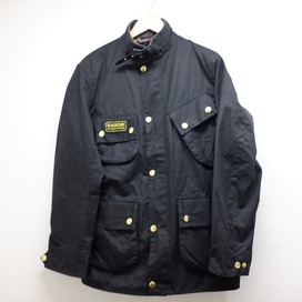 バブアーのブラック MWX1016BK11 インターナショナル SL ジャケットの買取実績です。