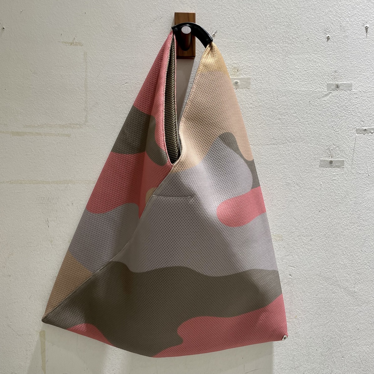 渋谷店で、MM6のジャパニーズバッグ(2020年製 カモフラ柄 メッシュ)を