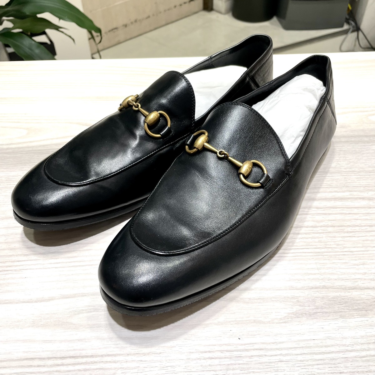 Gucci グッチ　ブラックレザー ローファー スリッポン 渋谷店で、グッチのローファー／スリッポン(407314 ブリクストン