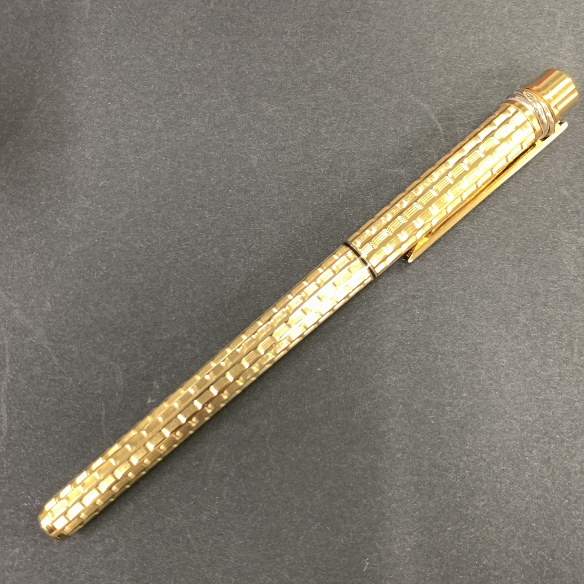 カルティエ　トリニティ　万年筆　ペン先K18 cartier-trinity-50yw.jpg