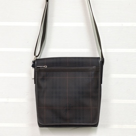バーバリーのブラウン PVC素材 ノヴァチェック×ホースデザイン ショルダーバッグの買取実績です。