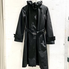 フォクシー ブラック 2018年製 38932 ナイロン ジップアップロングコート 買取実績です。