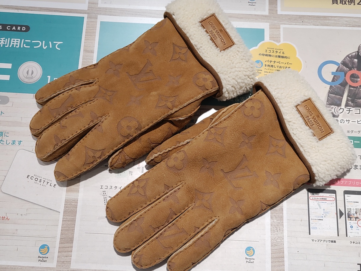 新宿店で、ルイヴィトンのM76578 ゴン・モノグラム シアリング