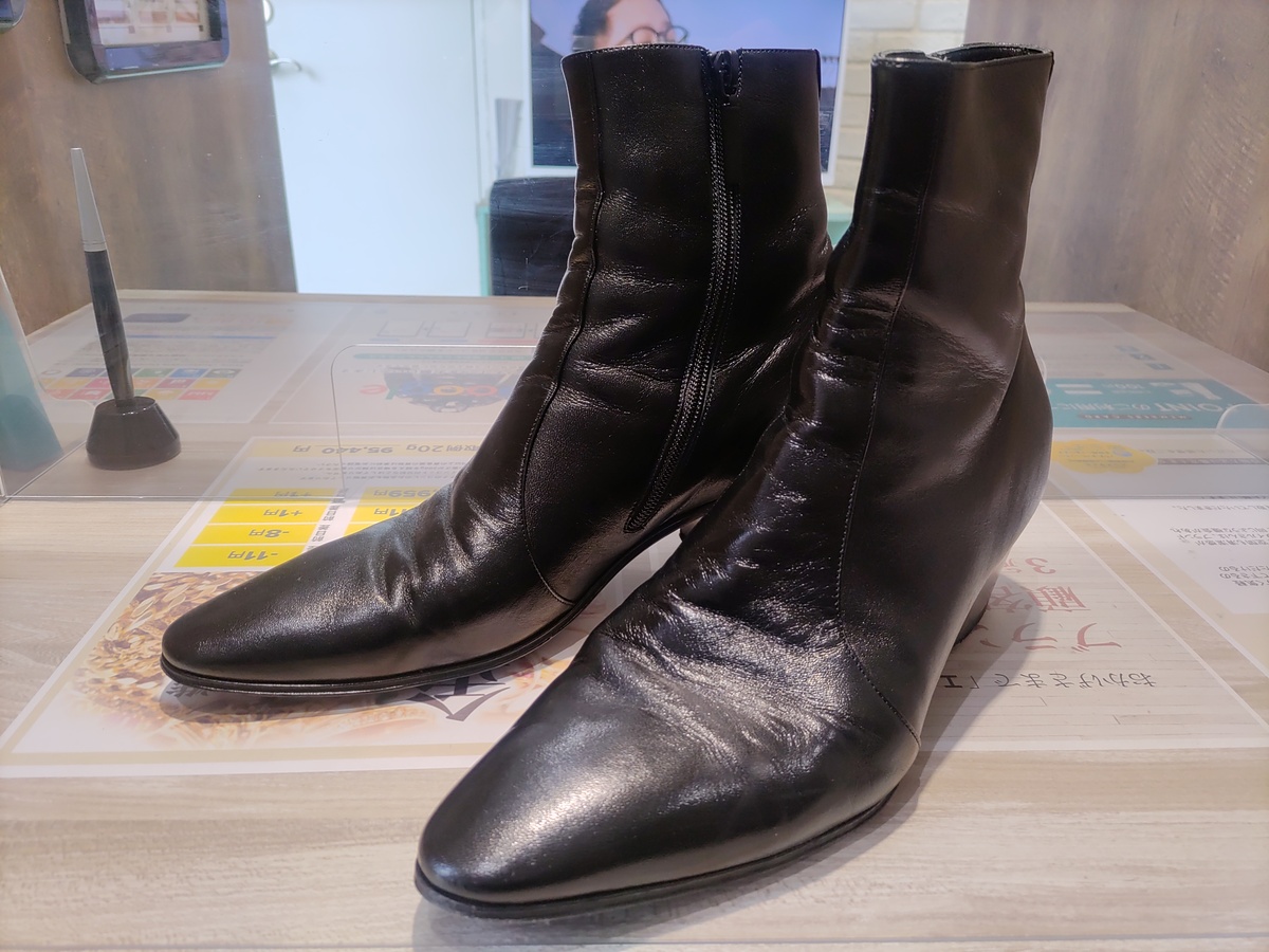 新宿でサンローランを買取。ヴァッシーリ スムースレザー サイドジップ 