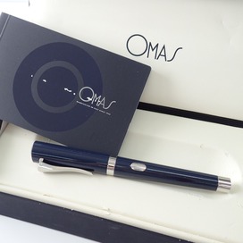 オマスのエモティカ ブルーヴェニス ペン先チタニウム 万年筆の買取実績です。