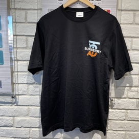 バーバリーの20年製 8032185 モノグラムモチーフ クルーネック Tシャツの買取実績です。