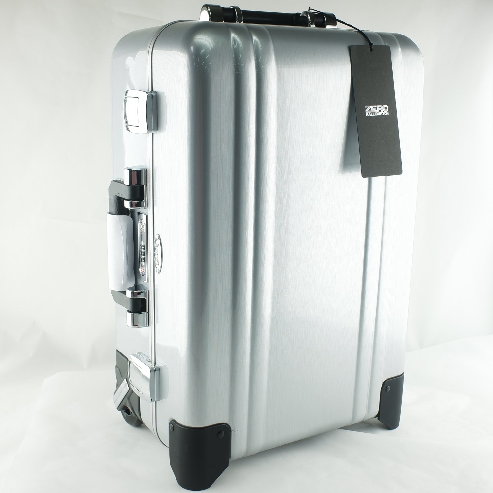 ゼロハリバートン ZRP-Fキャリーケース 2輪 36L シルバー ゼロハリバートンのZRF20-SI 8054209 Classic CARRY ON 2 WHEEL TRAVEL