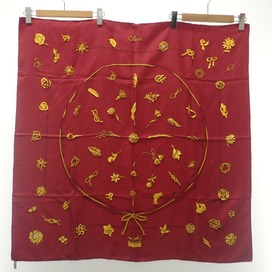 エルメスのレッド クリップス カレ90 スカーフの買取実績です。