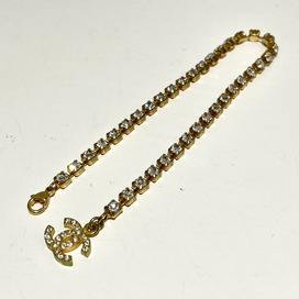 シャネルのゴールド 95スプリングコレクション ラインストーン ブレスレットの買取実績です。