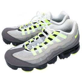 ナイキのAJ7292-001 AIR VAPORMAX 95 イエローグラデの買取実績です。