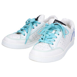 シャネルの21P G35934 バックロゴ スニーカーの買取実績です。