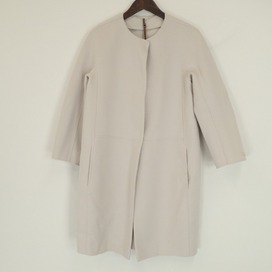 マックスマーラの国内正規 90810187 アンゴラ混ヴァージンウール ノーカラーコートの買取実績です。