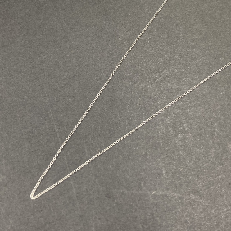 銀座本店で、ティファニーの18K ホワイトゴールドのネックレスチェーン