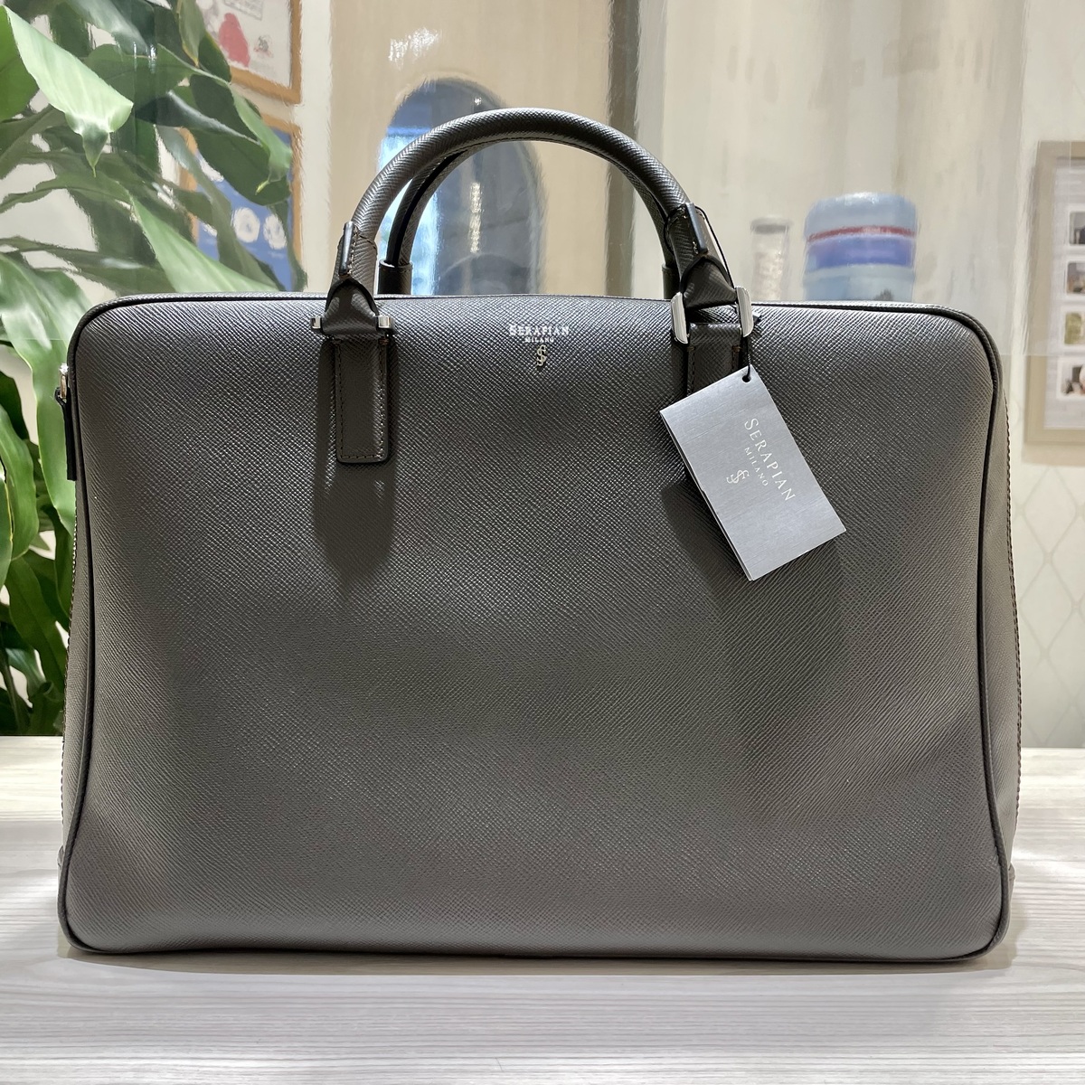 定価18万円 SERAPIAN セラピアン メンズ ビジネス バッグ2way 渋谷でセラピアンを買取。2WAYバッグ(SEVOEMLL 5939-M40-A045)を買取り