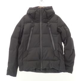 水沢ダウン(デサント)のDAMMGK30U マウンテニア(MOUNTAINEER) ダウンジャケット ブラックの買取実績です。