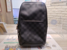 ルイヴィトン 17年 ダミエグラフィット アヴェニュー スリングバッグ 買取実績です。