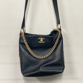 シャネルの26番台 キルティングカーフレザー ココマークターンロック 2WAYチェーンショルダーバッグの買取実績です。