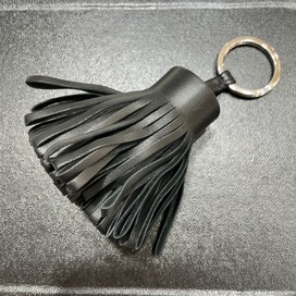 エルメスのブラック カルメン キーホルダー チャームの買取実績です。