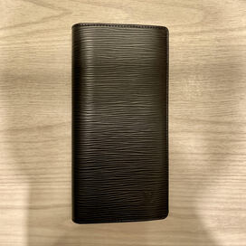 ルイヴィトンのノワール エピ 2008年製 M66542 ポルトフォイユ・ブラザ 長財布の買取実績です。