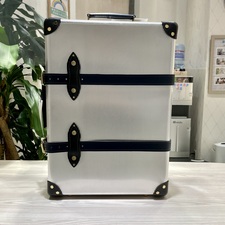 グローブトロッター ×サカイ 2017年秋冬コレクション ラゲッジ キャリーケース 買取実績です。