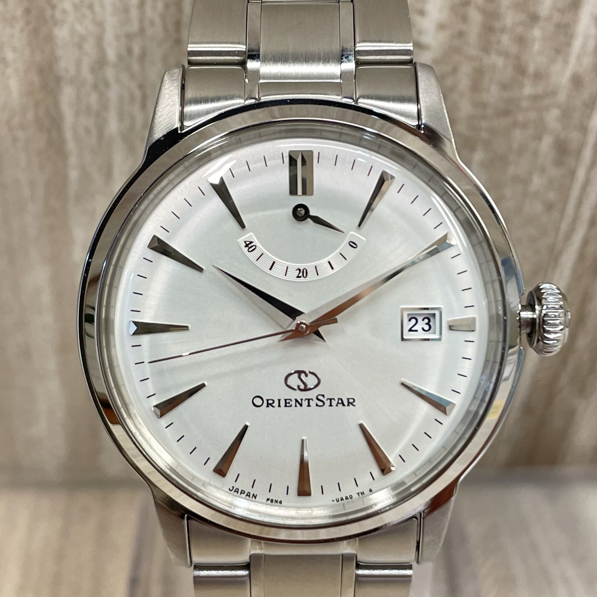 銀座本店で、オリエントスターのクラシック、パワーリザーブ自動巻き