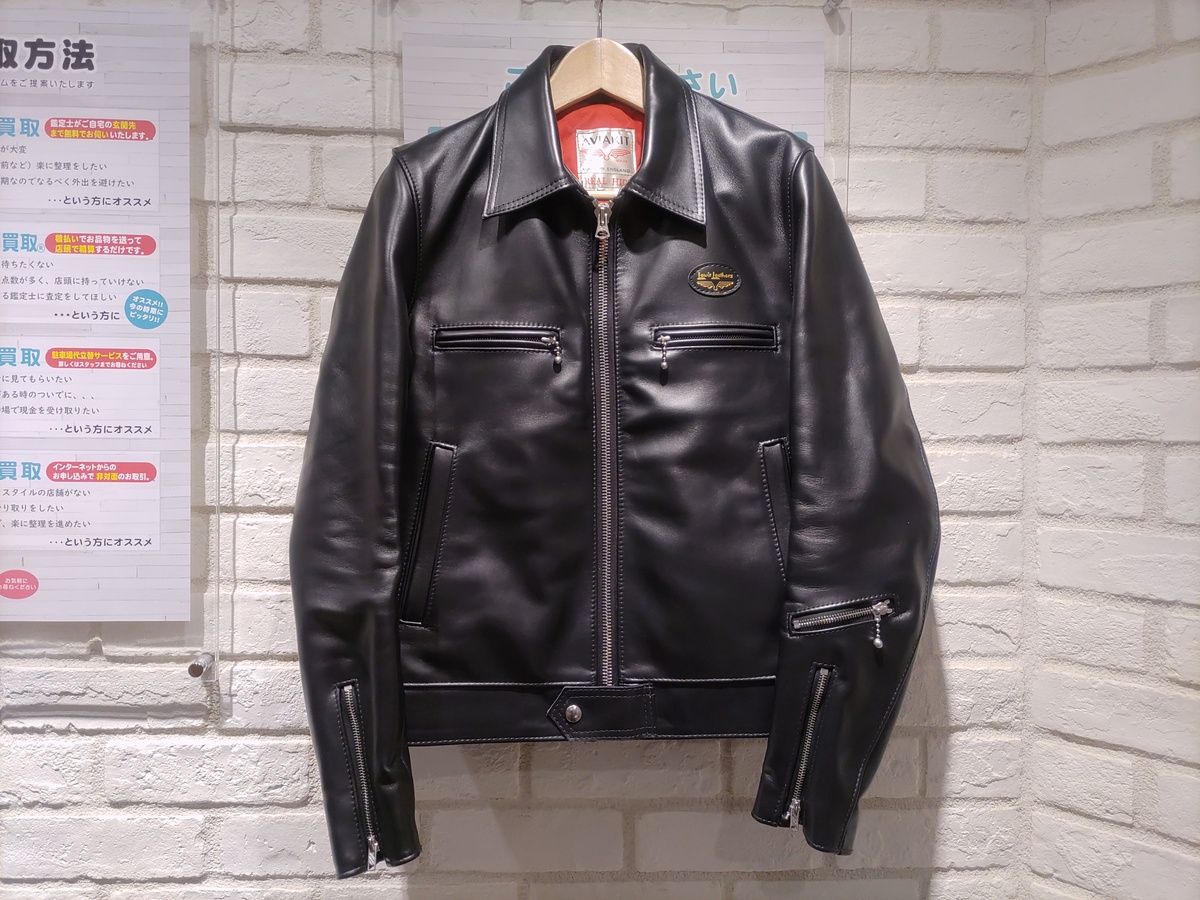 新宿店で、ルイスレザーのタイトフィットモデルのホースハイドレザーを